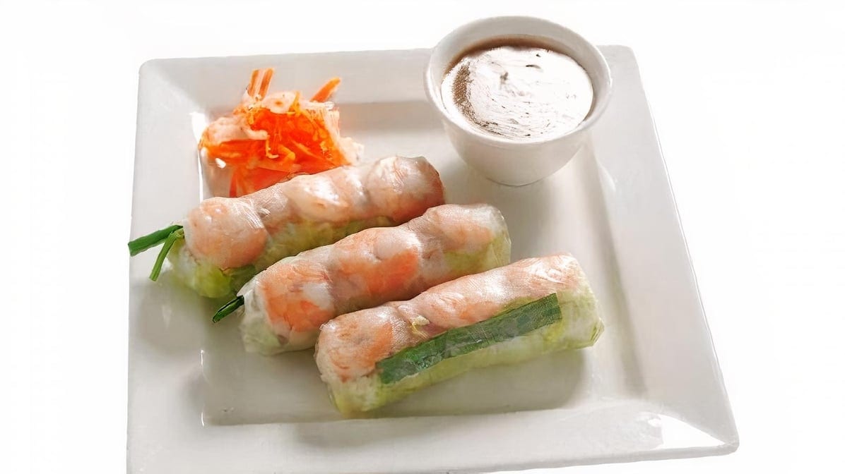 3 Piece Spring Rolls.