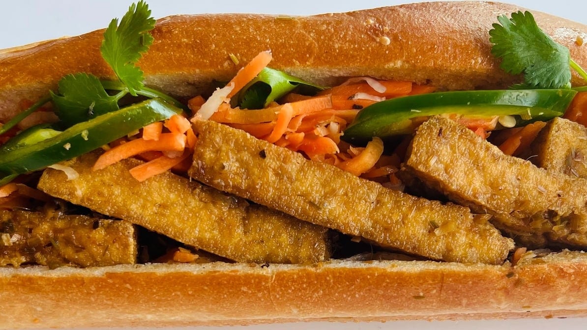 M24. Lemongrass Tofu Sandwich.