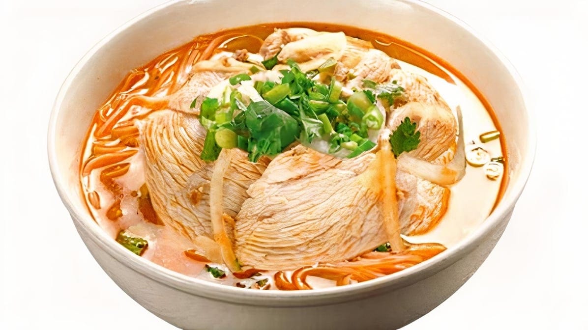 M7. Chicken Tom Yum Noodle Soup.