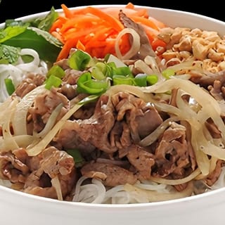 8. Sauteed Beef with Vermicelli