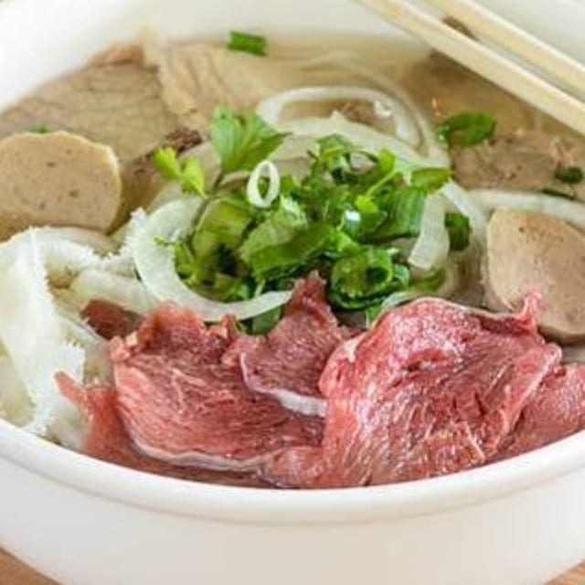M1 Special Combination Beef Noodle Soup.